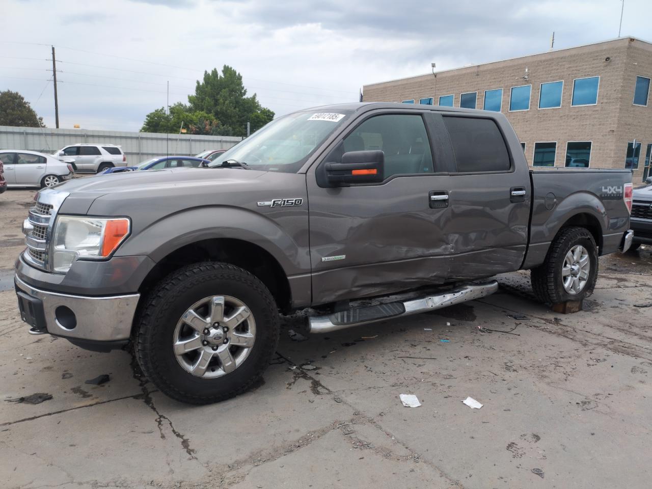 FORD F-150 SUPERCREW