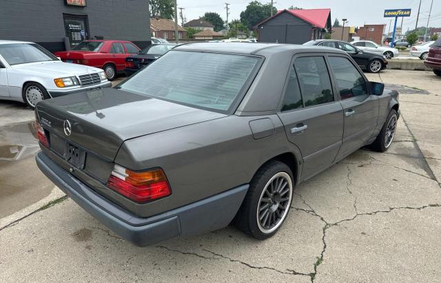 Vin: wdbea30d2kb022367, lot: 60087495, mercedes-benz 300-class e 19894