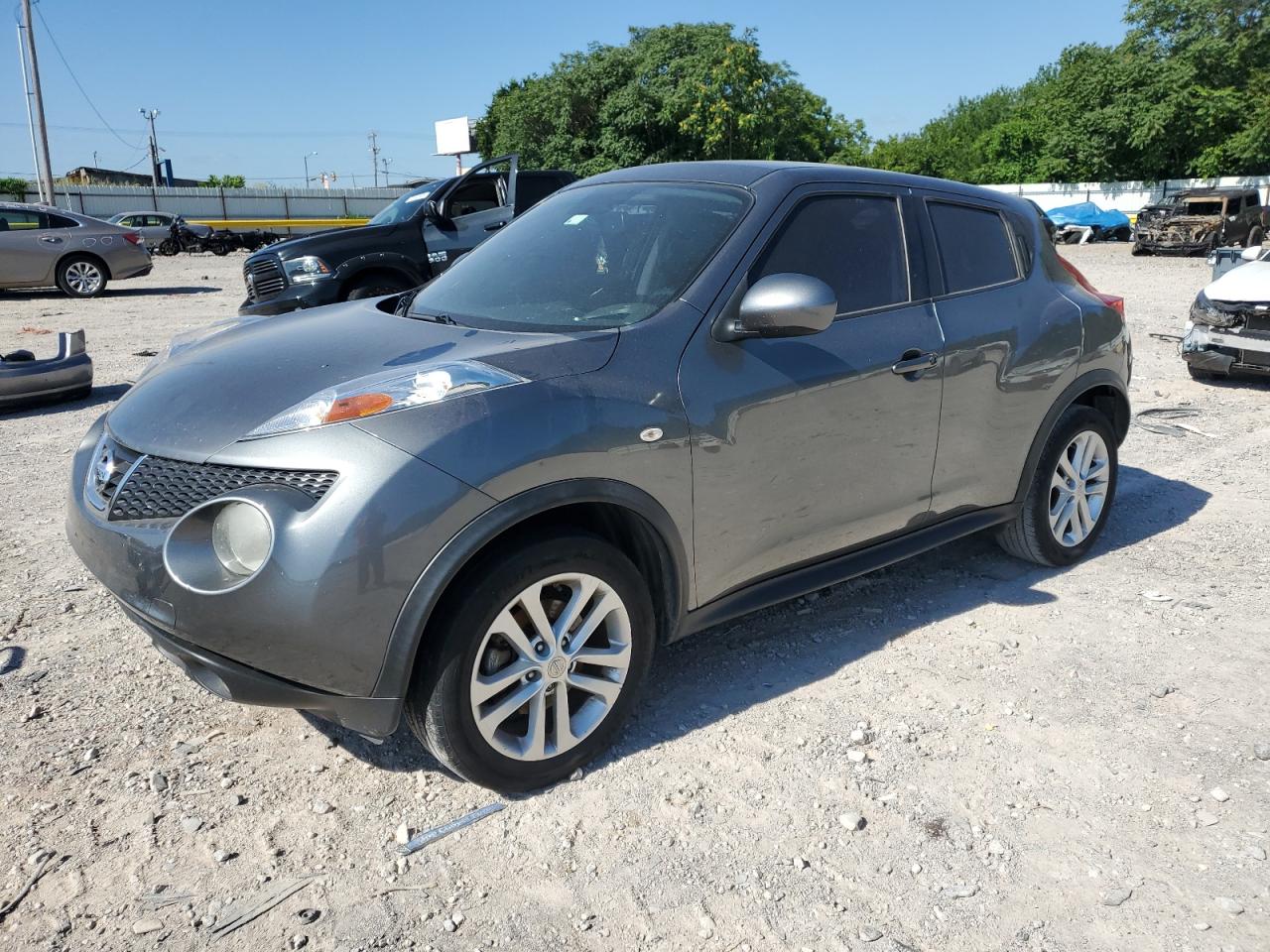 NISSAN JUKE S