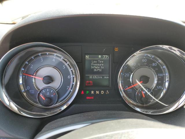 2015 CHRYSLER TOWN & COU 2C4RC1BG0FR655384