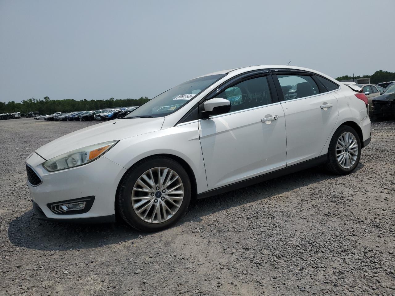 FORD FOCUS TITANIUM