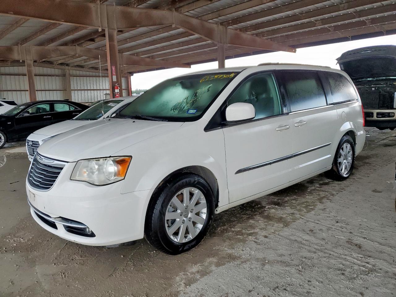CHRYSLER TOWN & COUNTRY TOURING