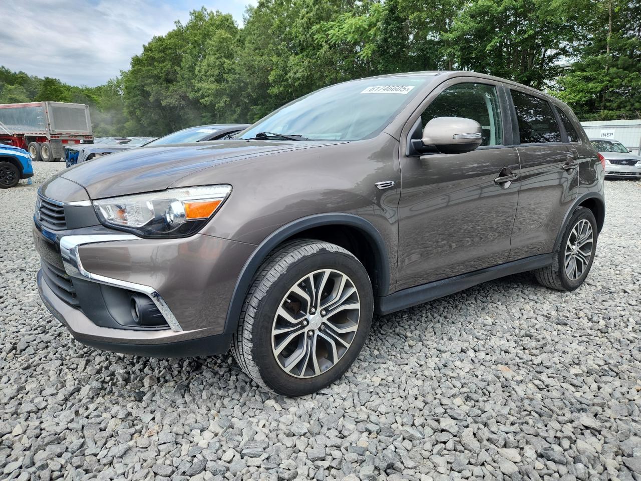 MITSUBISHI OUTLANDER ES