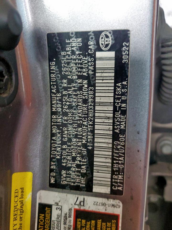 Toyota Camry le 2017