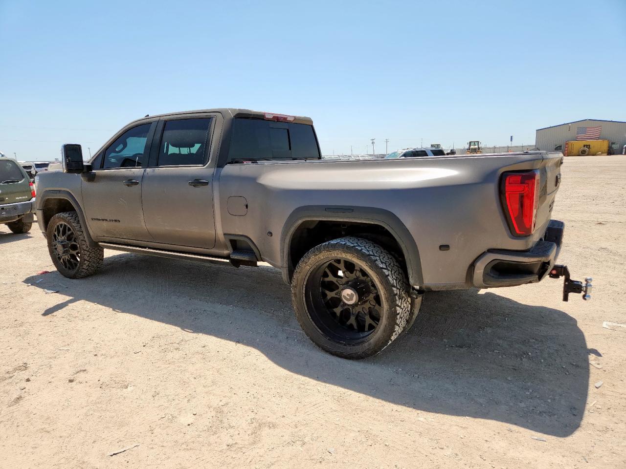 GMC SIERRA K3500 DENALI