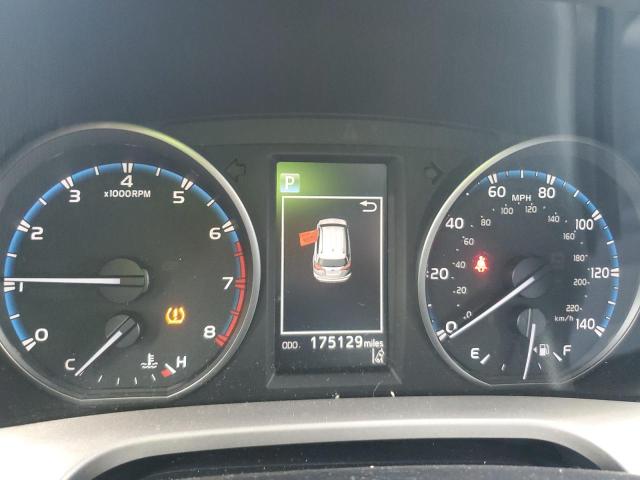 2017 TOYOTA RAV4 LE JTMZFREV5HJ705980