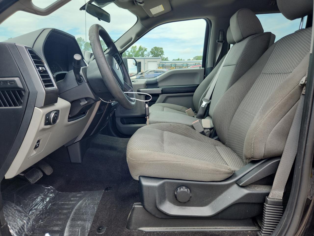 FORD F-150 SUPERCREW