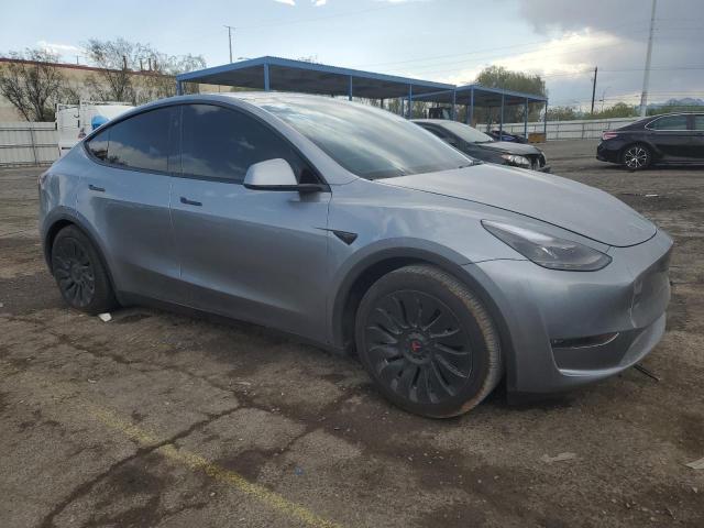2024 TESLA MODEL Y 7SAYGDEE3RA287813