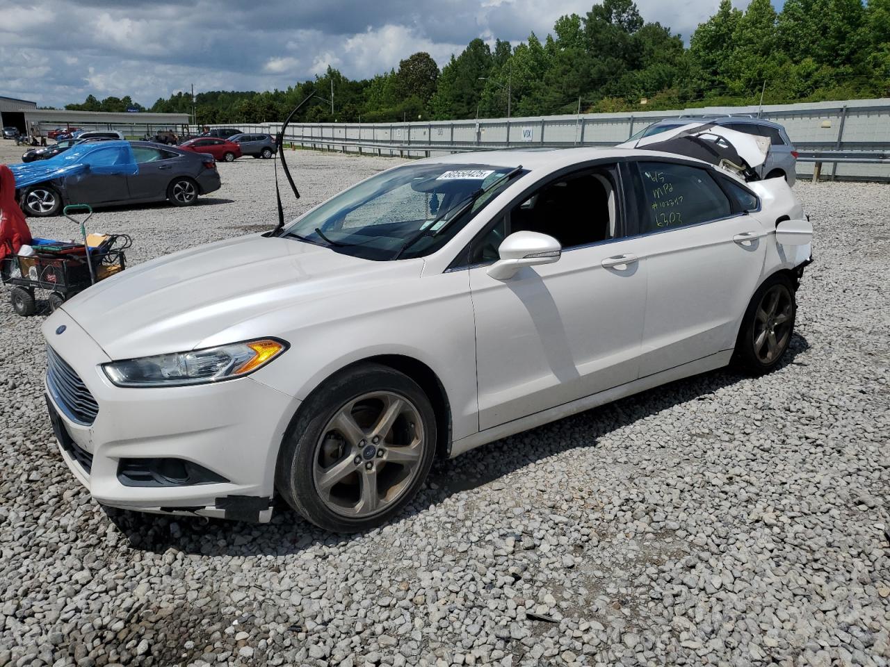 FORD FUSION SE
