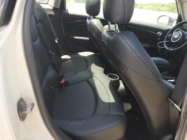 2015 MINI COOPER WMWXU3C5XF2B57656