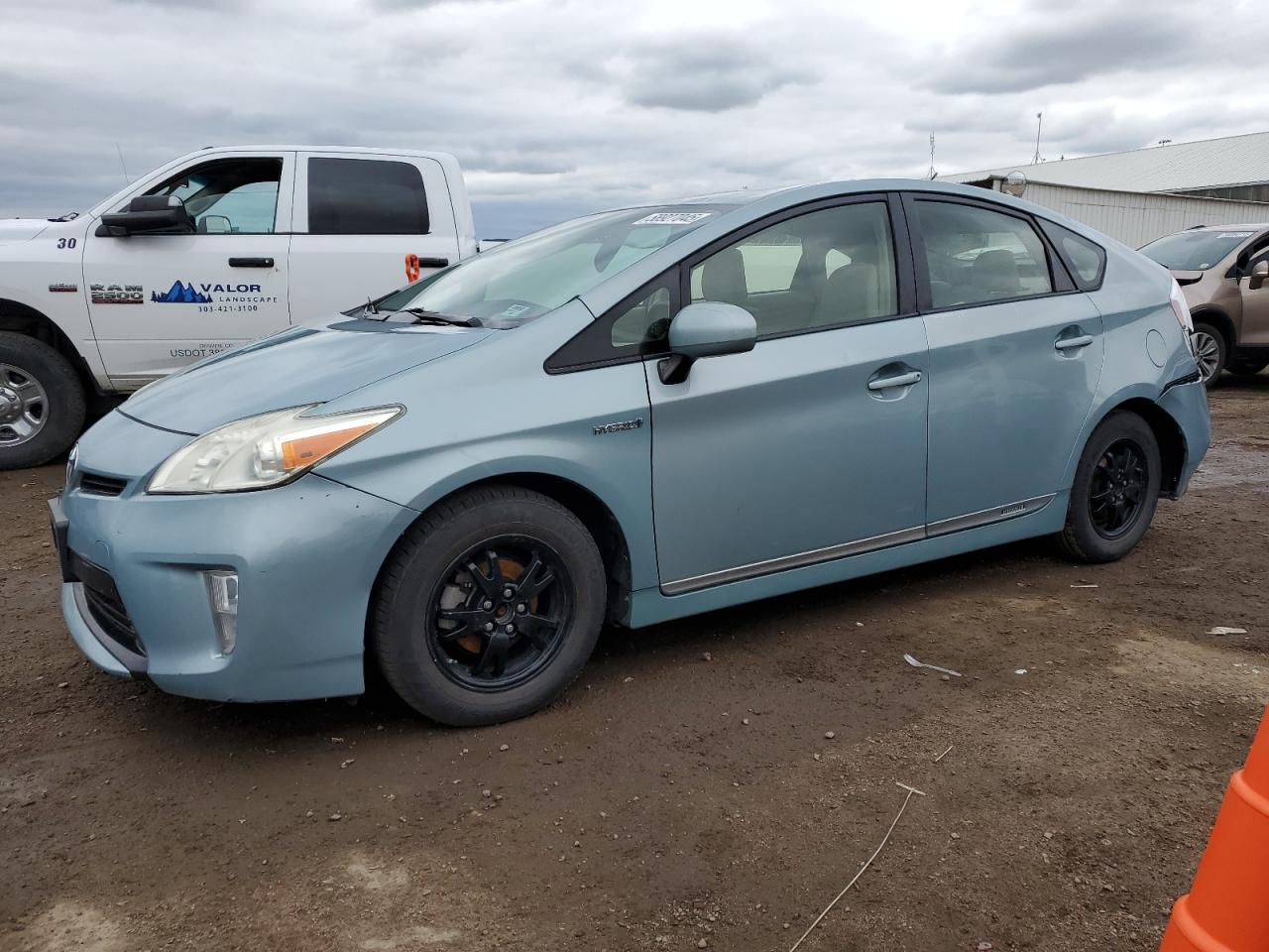 TOYOTA PRIUS