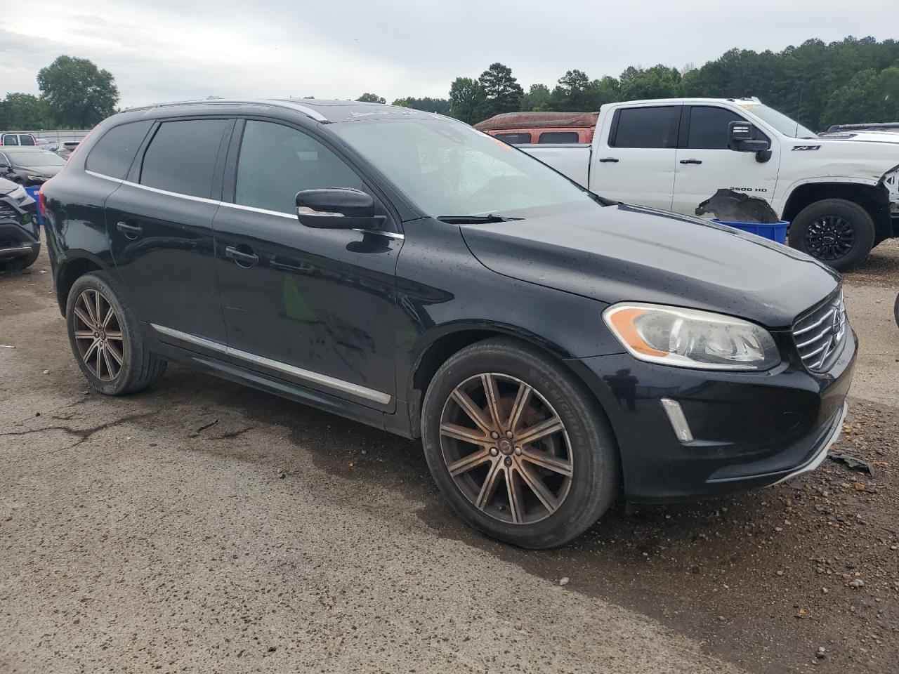VOLVO XC60 T6 PREMIER