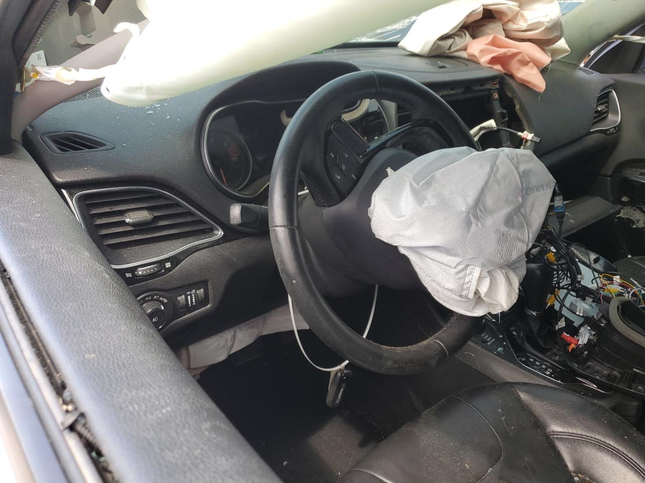 JEEP GRAND CHEROKEE LATITUDE PLUS