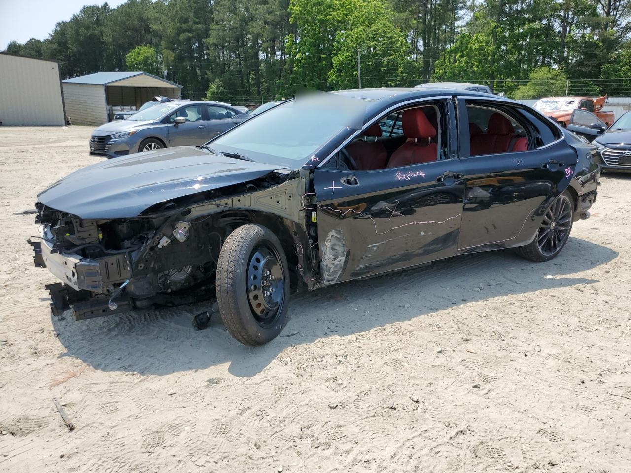 TOYOTA CAMRY XSE