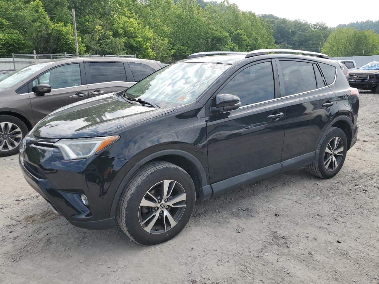 TOYOTA RAV4 XLE
