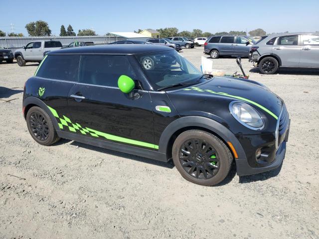 Vin: wmwxp5c54j2g64015, lot: 61866865, mini cooper 20184