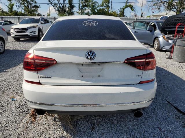 2017 VOLKSWAGEN PASSAT S 1VWAT7A3XHC071582