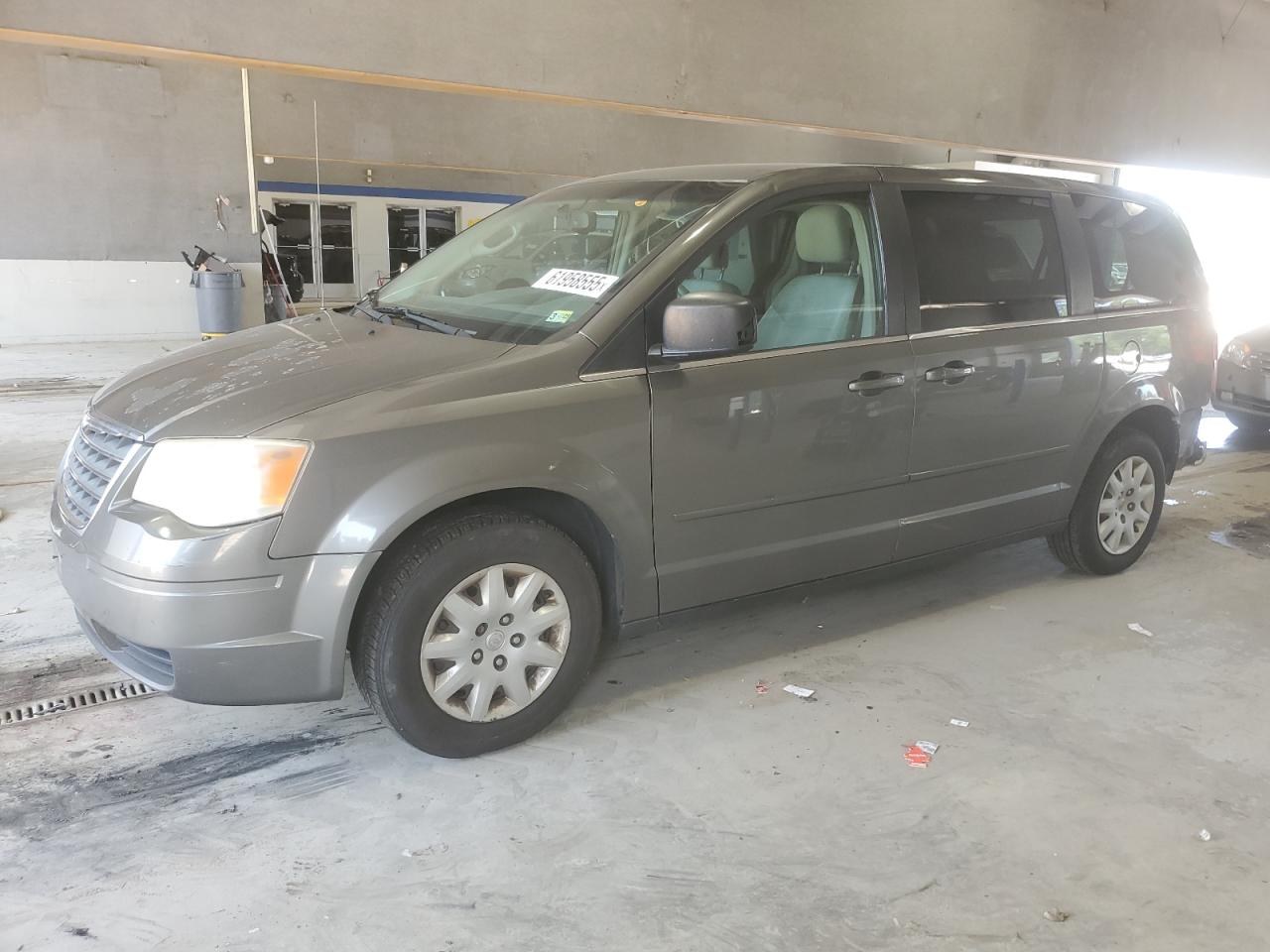 CHRYSLER TOWN & COUNTRY LX