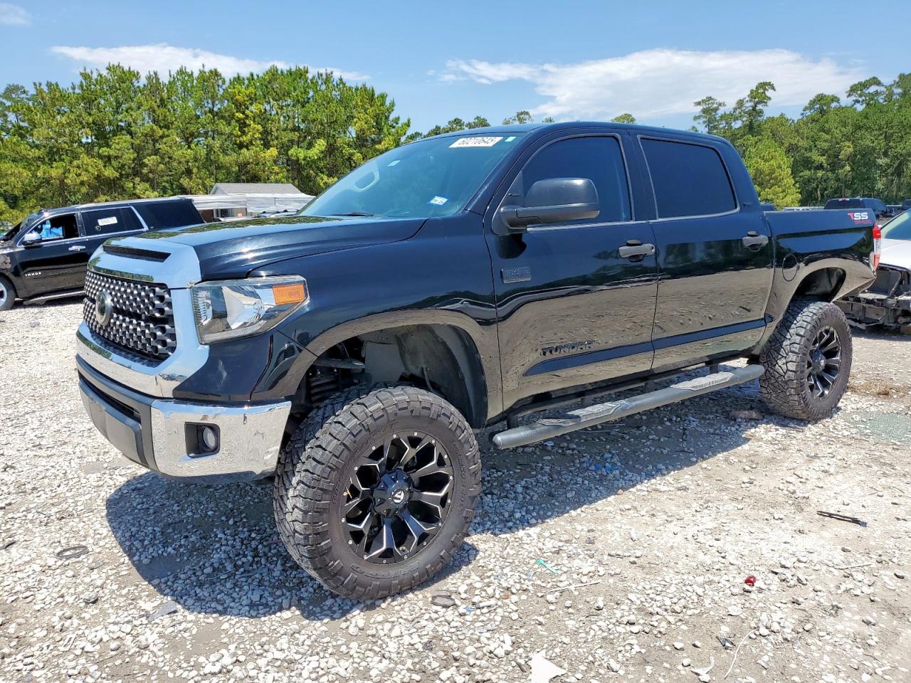 TOYOTA TUNDRA CREWMAX SR5