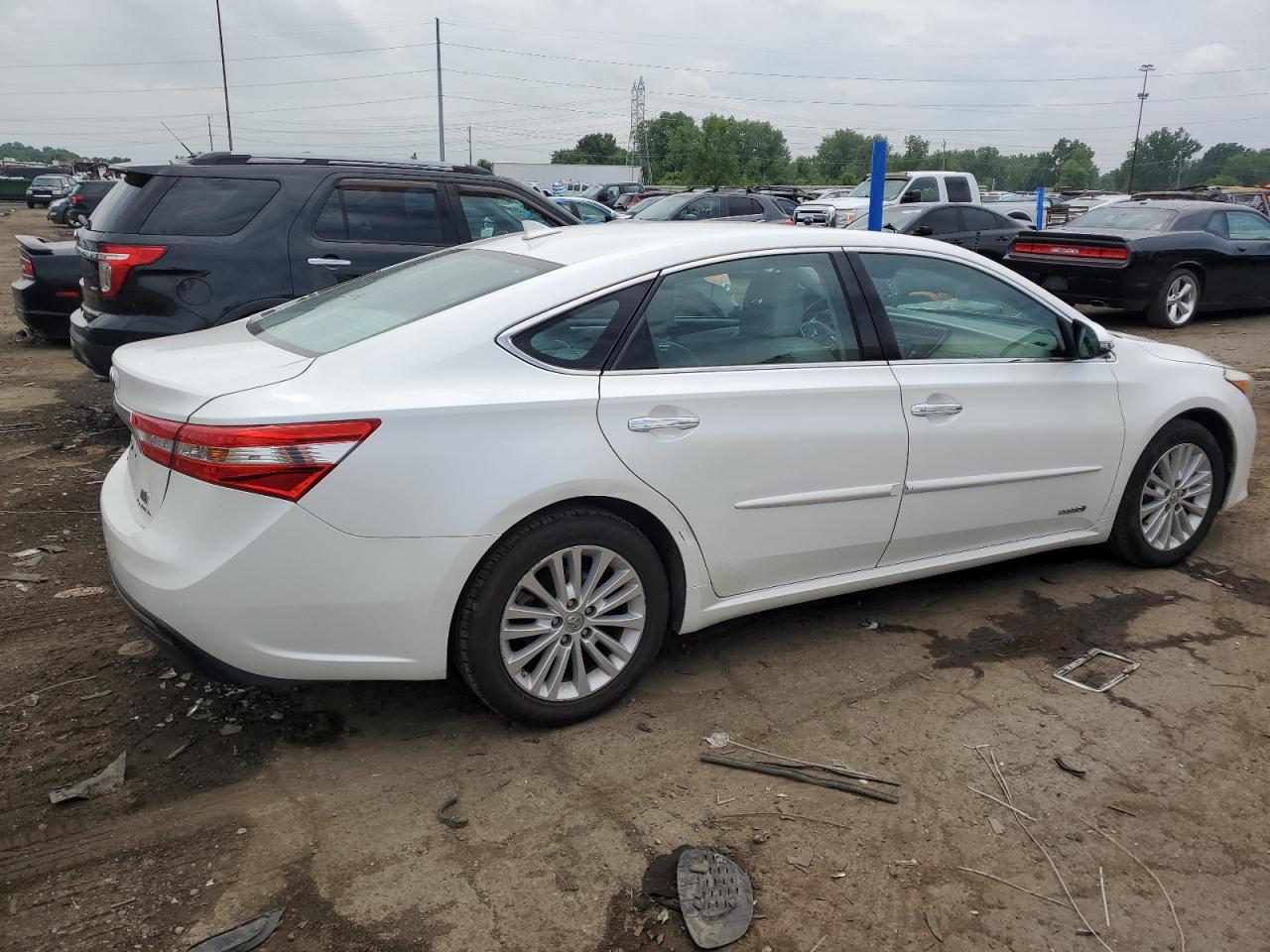 TOYOTA AVALON HYBRID