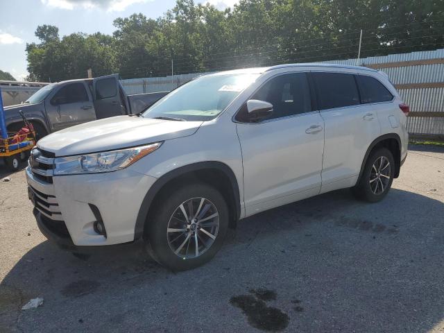 Vin: 5tdjzrfhxhs444894, lot: 61237735, toyota highlander se 2017 img_1