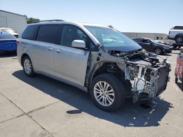 Vin: 5tdyk3dc4fs607026, lot: 60423605, toyota all models xle 20154