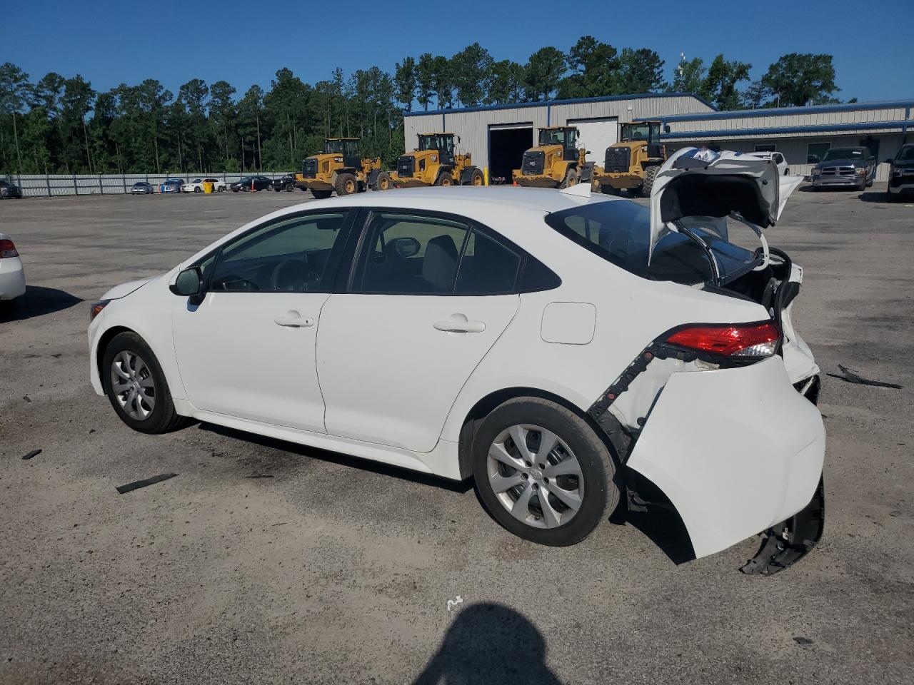 Lot #3317814078 2020 TOYOTA COROLLA LE