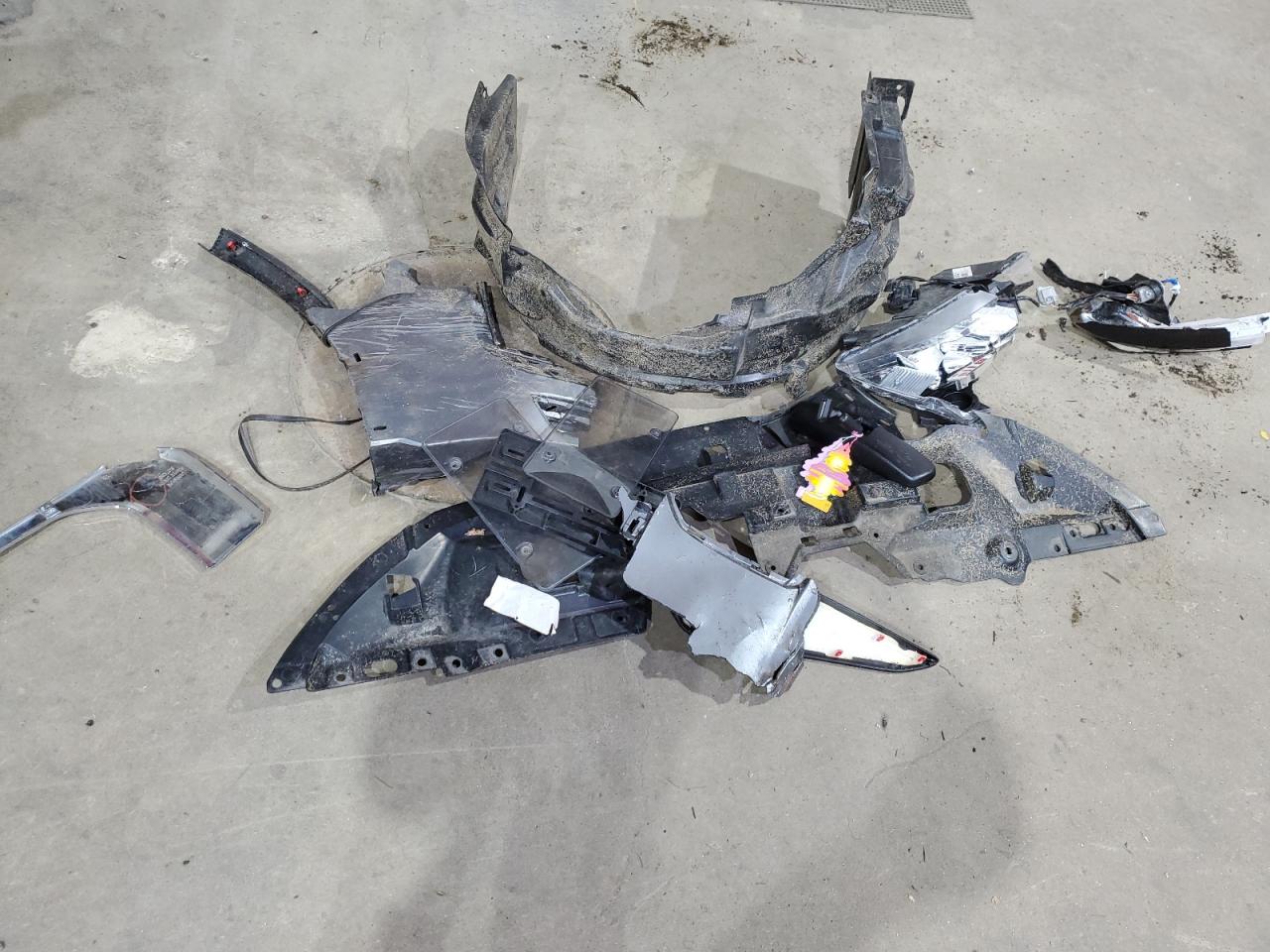 MITSUBISHI OUTLANDER ES