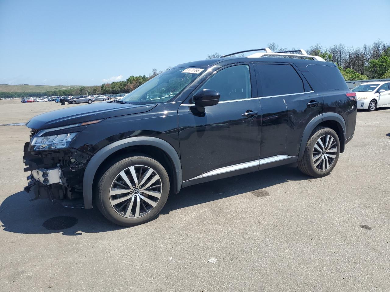 NISSAN PATHFINDER PLATINUM