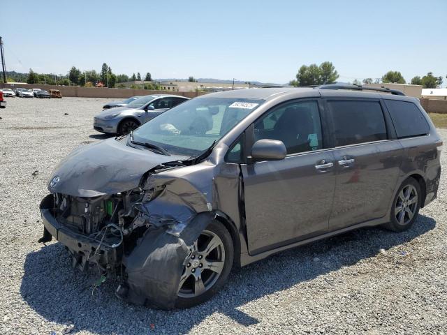 Vin: 5tdxz3dc8hs785838, lot: 59294525, toyota sienna se 2017 img_1