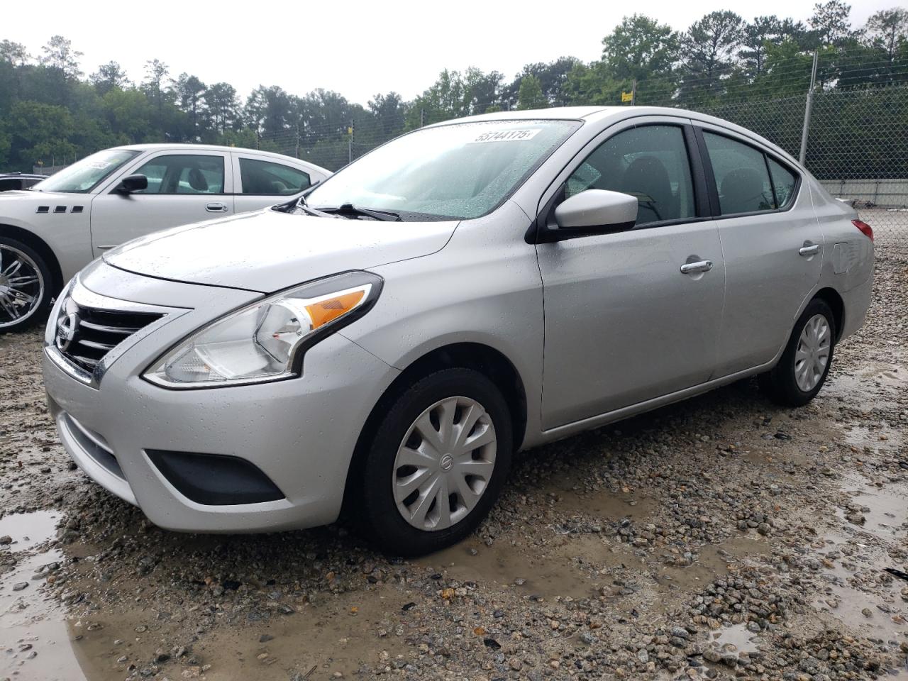 NISSAN VERSA S