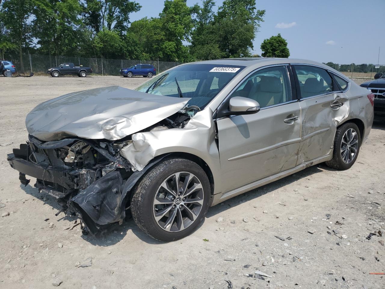TOYOTA AVALON XLE
