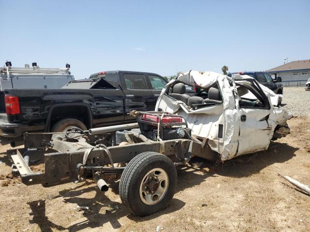 CHEVROLET SILVERADO 2003 white pickup diesel 1GBHC24153E126262 photo #4