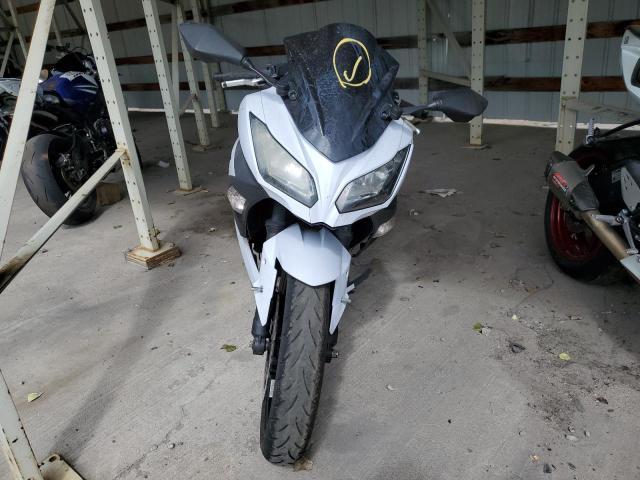 KAWASAKI EX300 A 2013 white  gas JKAEX8A15DDA01485 photo #3