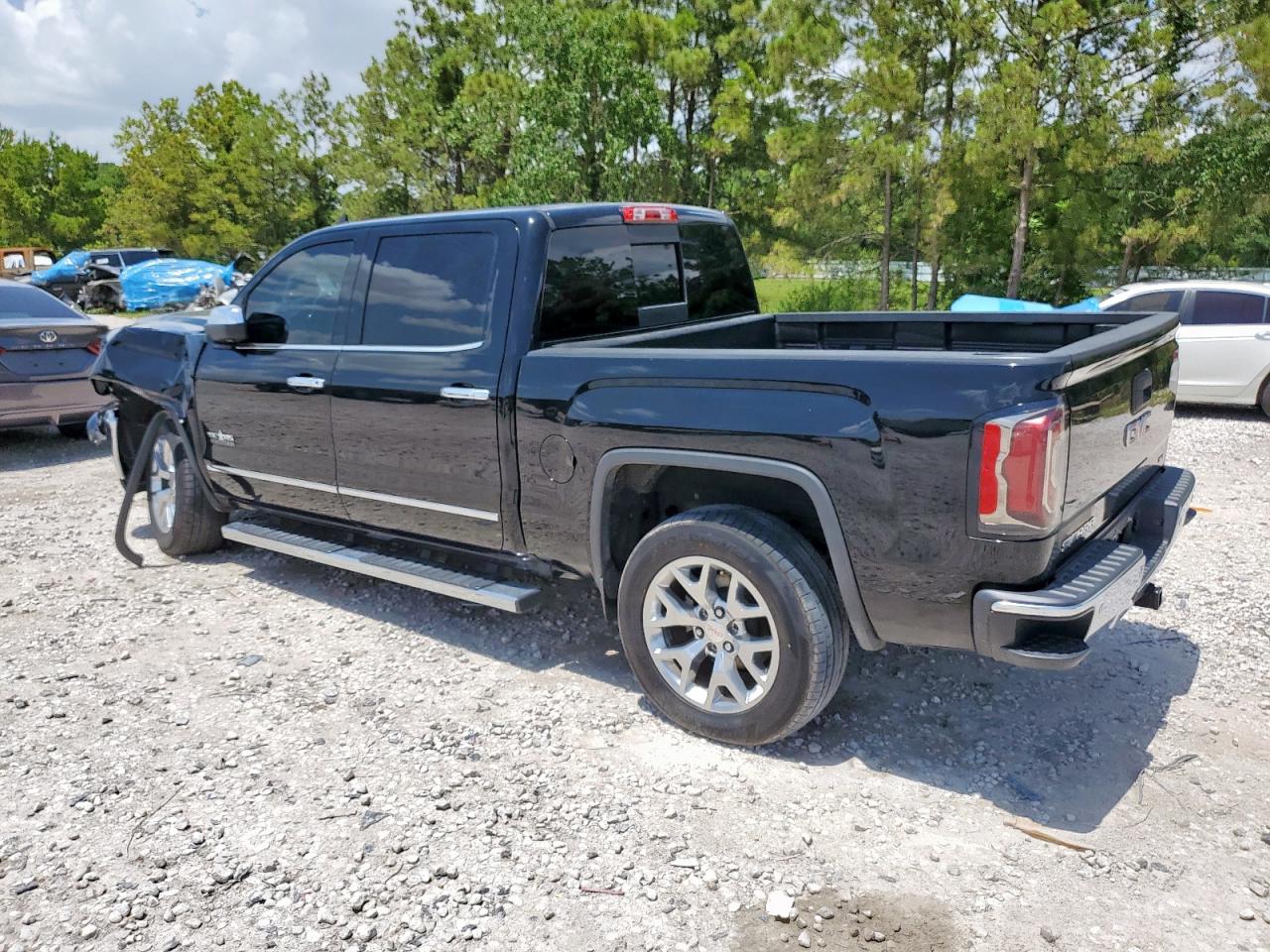 GMC SIERRA C1500 SLT