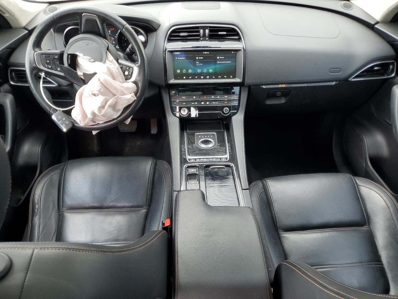 JAGUAR F-PACE PRESTIGE