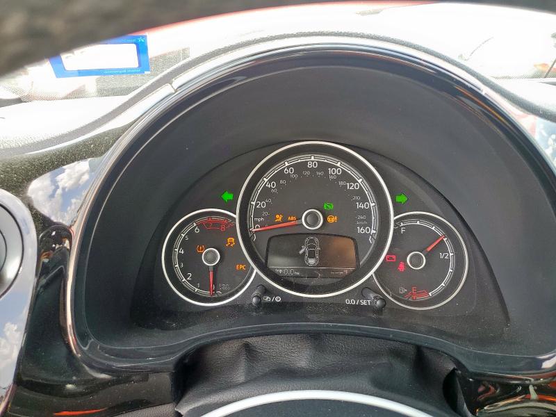 2018 VOLKSWAGEN BEETLE S 3VWFD7AT6JM720933