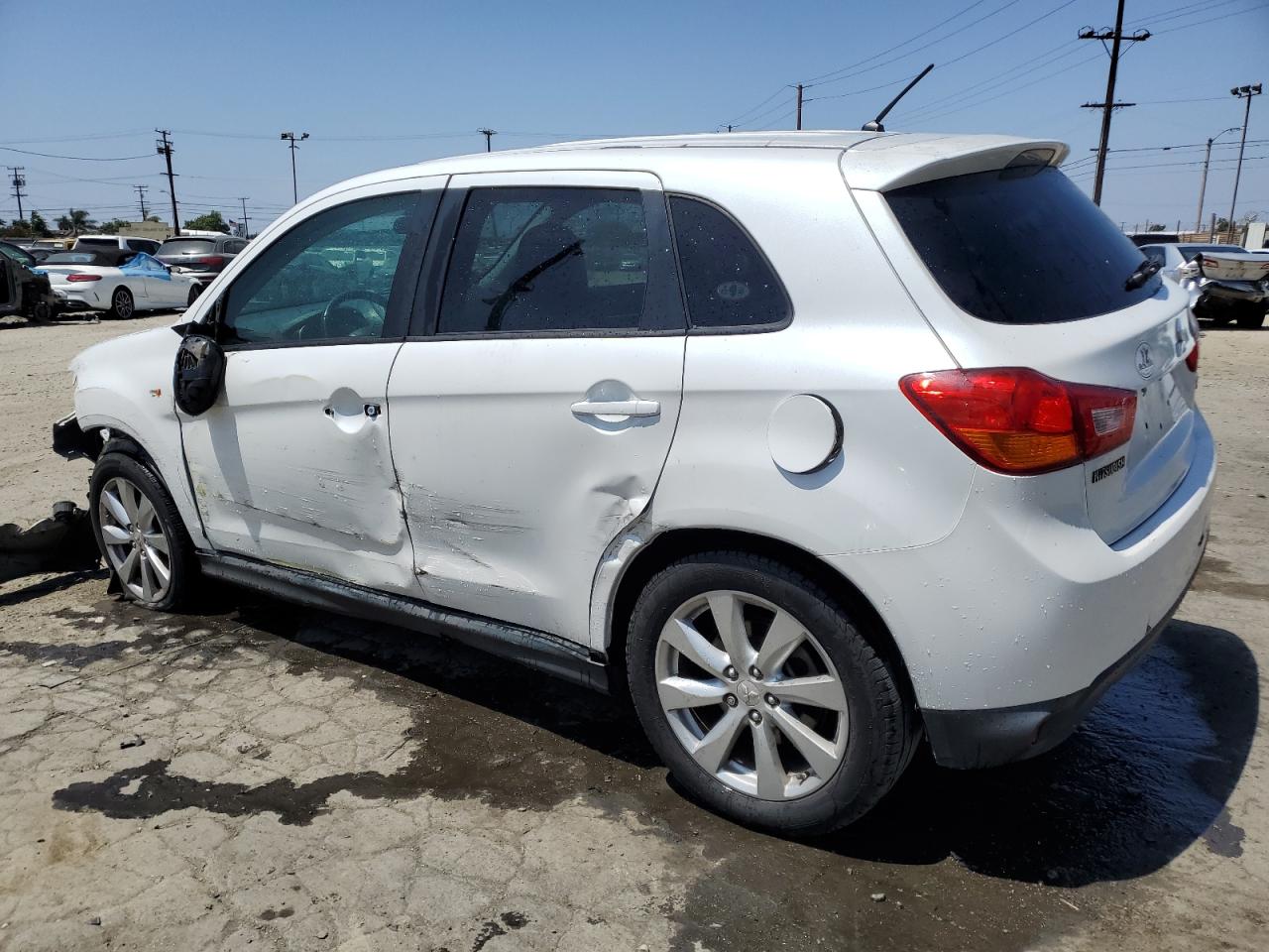 MITSUBISHI OUTLANDER ES