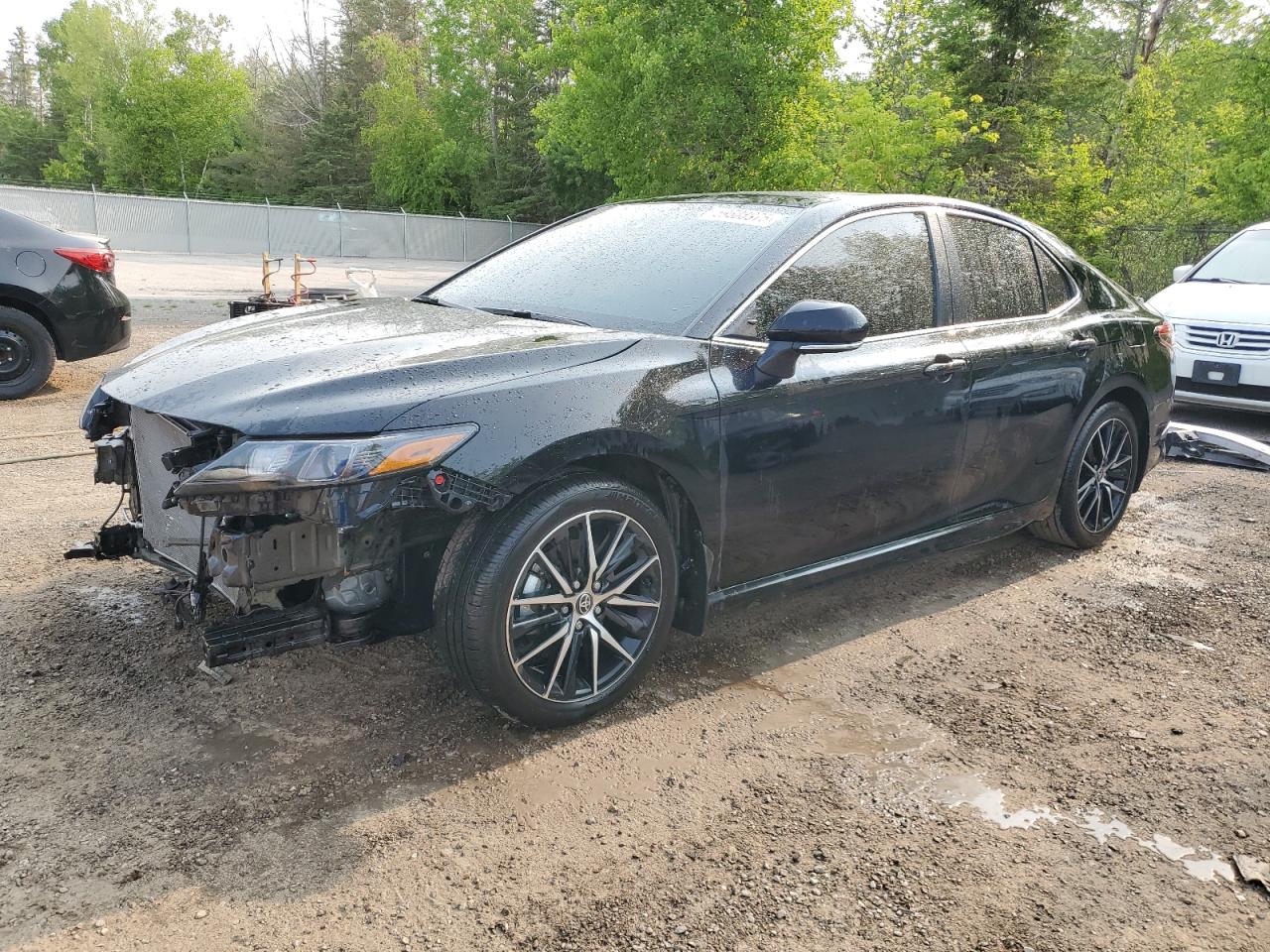 TOYOTA CAMRY SE NIGHT SHADE