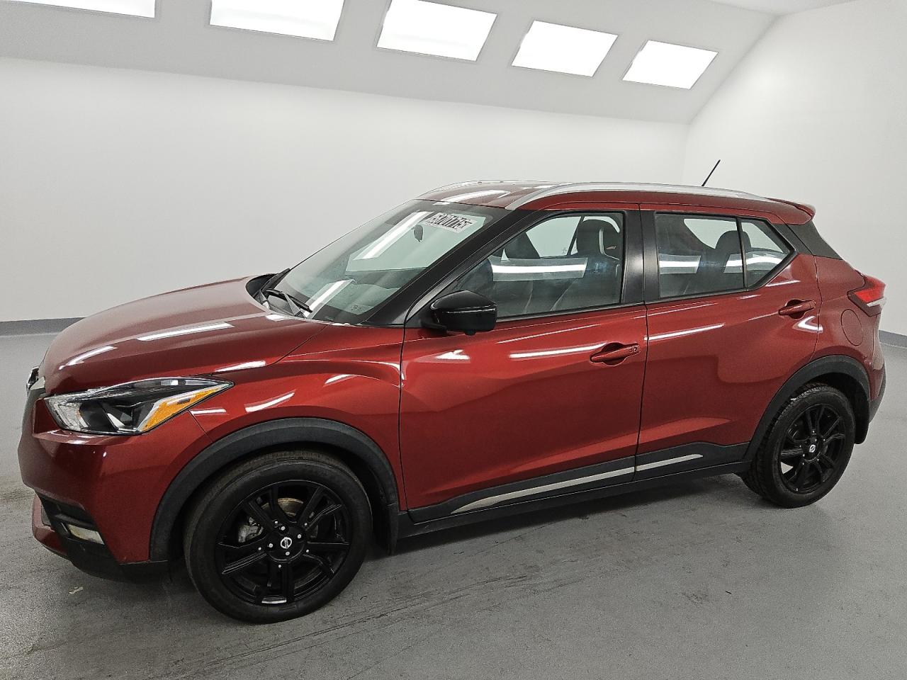 NISSAN KICKS SR