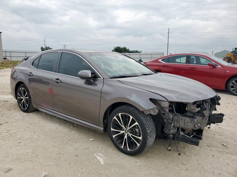 Vin: 4t1b11hk6ju666819, lot: 57980775, toyota camry l 20184