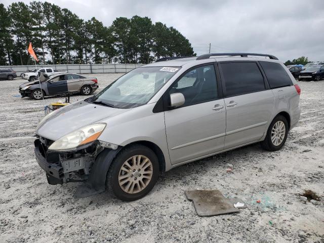 TOYOTA SIENNA XLE