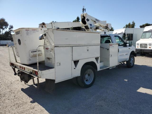 FORD F550 SUPER 2000 white chassis diesel 1FDAF57FXYEE52266 photo #4