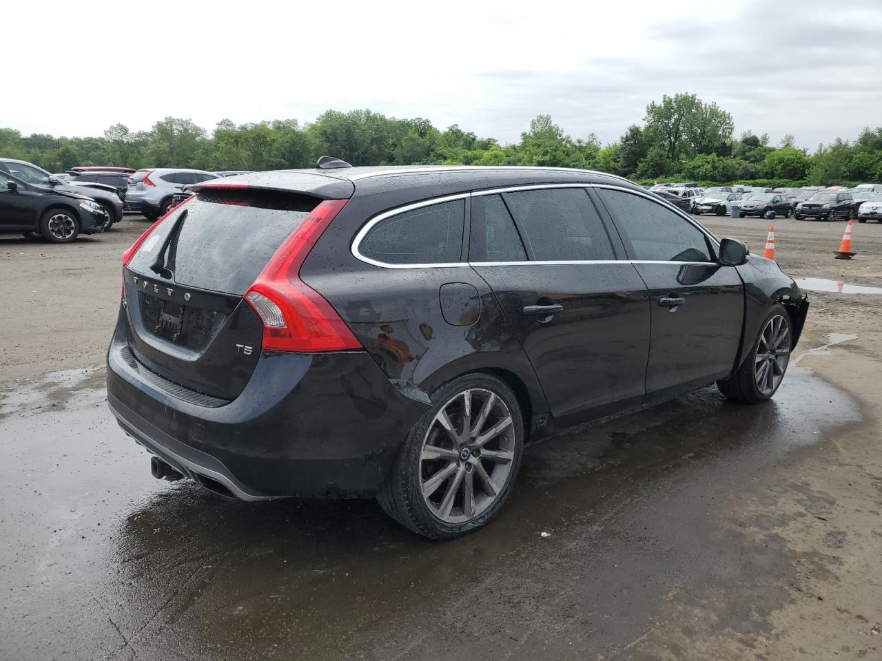 VOLVO V60 PREMIER