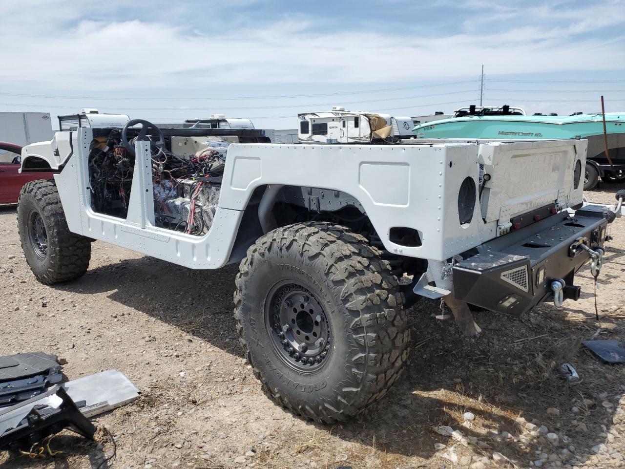 Lot #3272005479 1997 AMERICAN GENERAL H1 HMC4