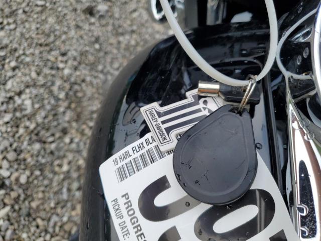2019 HARLEY-DAVIDSON FLHX 1HD1KBC16KB643635