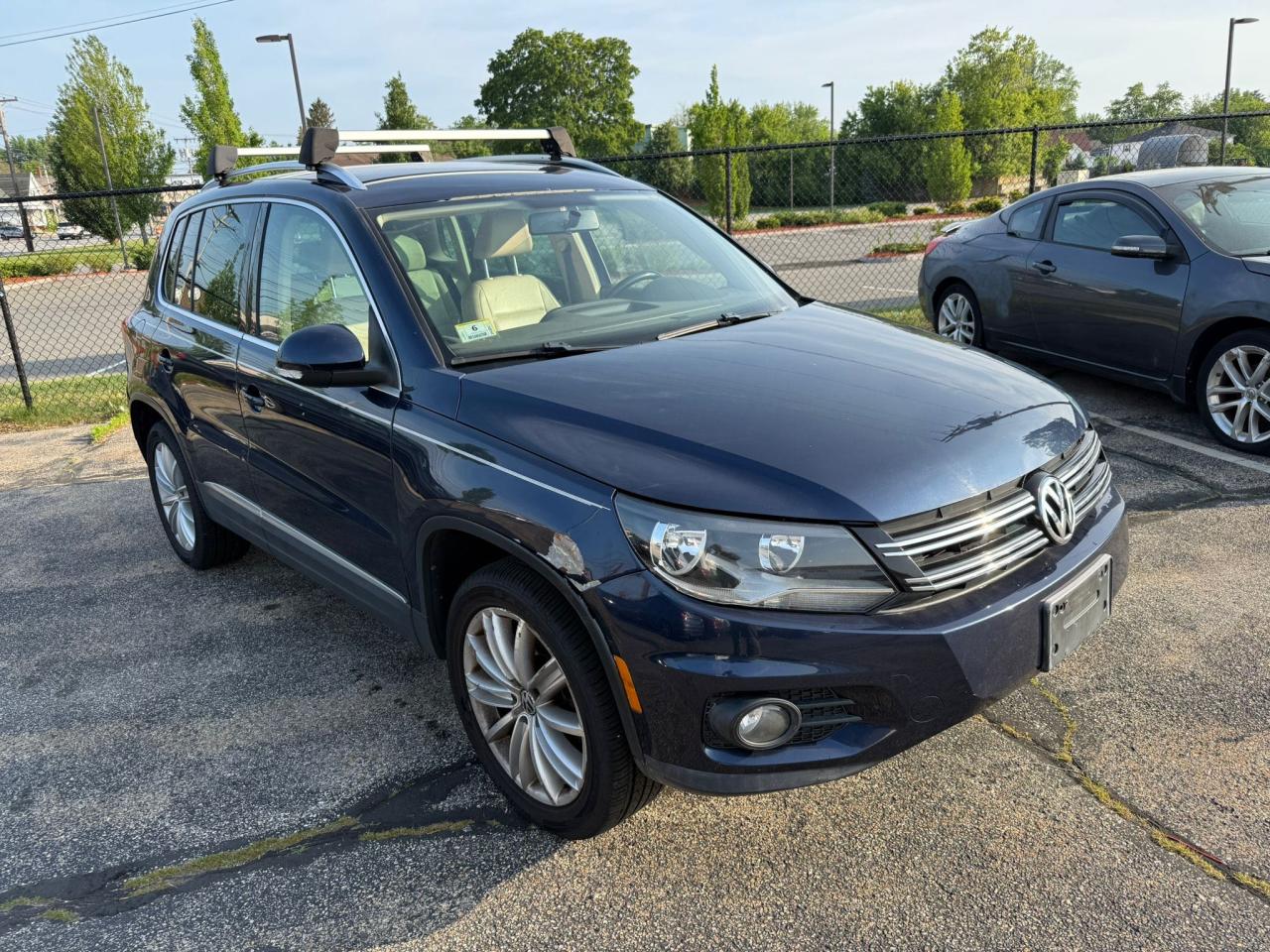 VOLKSWAGEN TIGUAN S