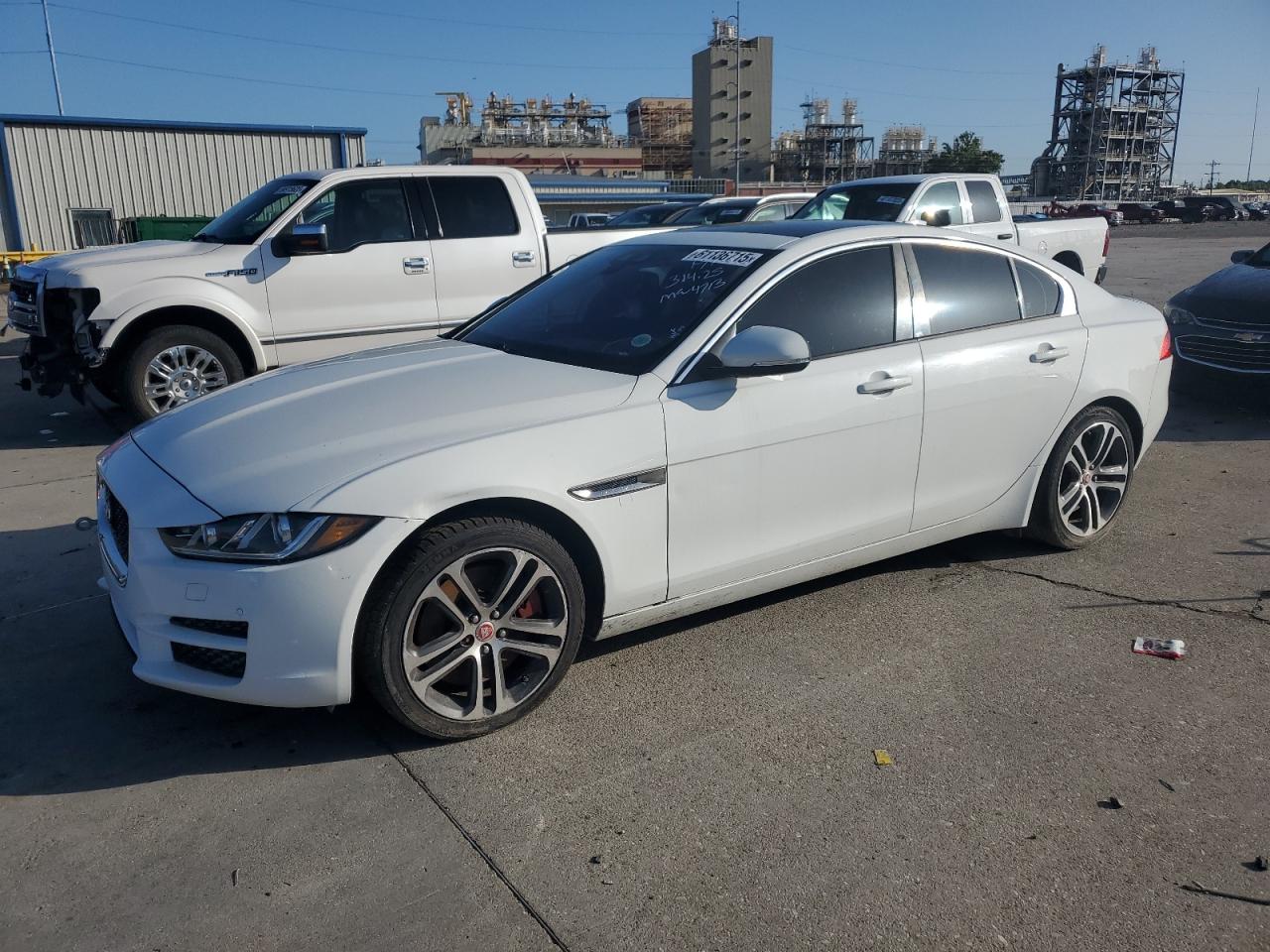 JAGUAR XE PREMIUM