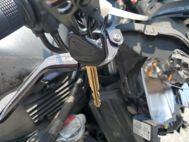 2005 HONDA VFR800 JH2RC46145M700424
