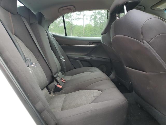 2018 TOYOTA CAMRY L 4T1B11HK1JU617348